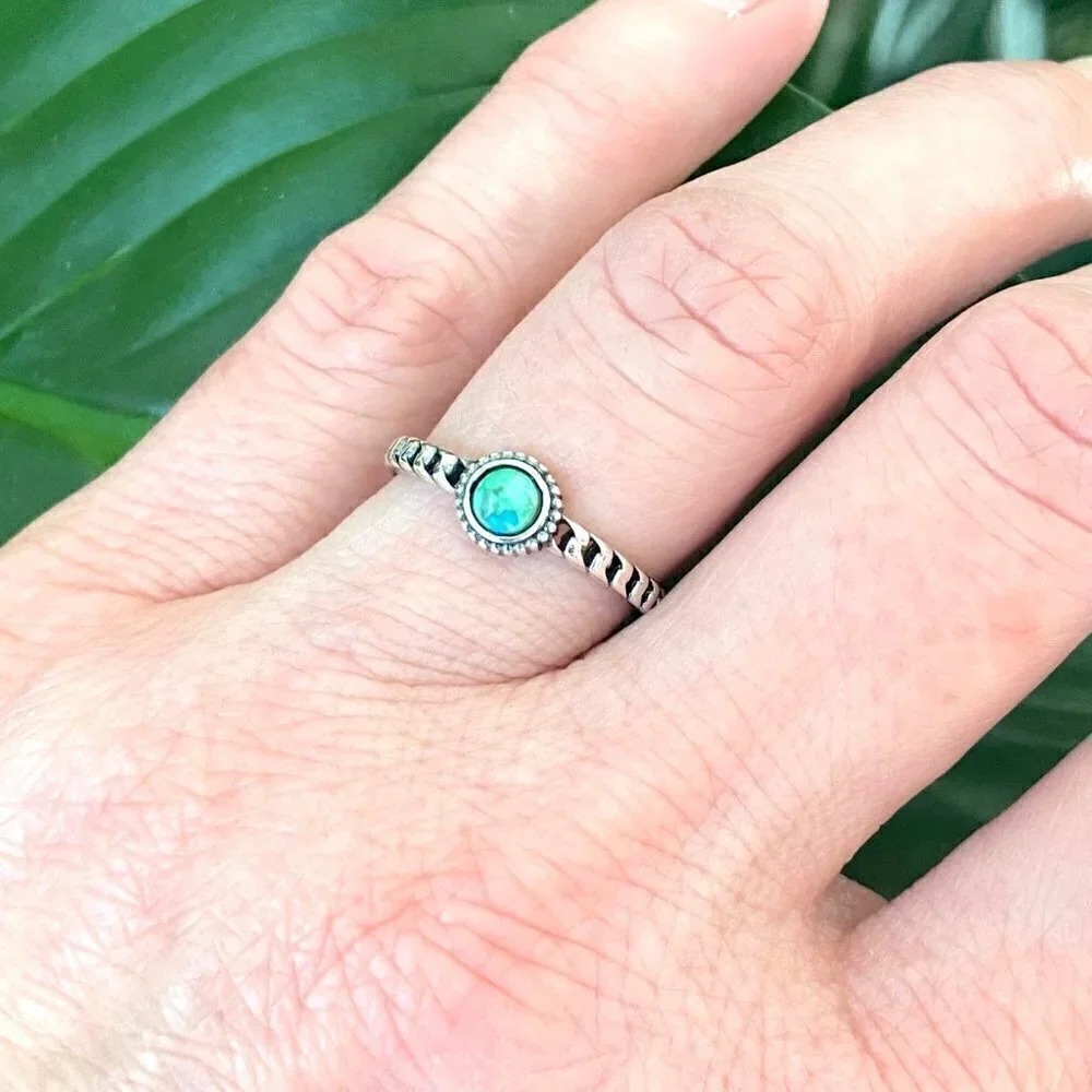 Sterling Silver 925 Dainty Minimalist Round Turquoise Twisted Band Ring Sz 7.25